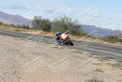 media/Nov-16-2025-Race Pace (Sun) [[8c5fa54630]]/Verified Riders/4-Turn 3 Inside (1050am)/